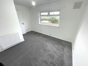 Neston Green Great Sutton